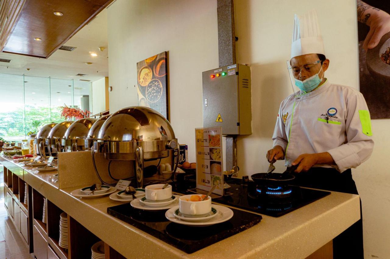 Primebiz Cikarang Hotel Eksteriør billede