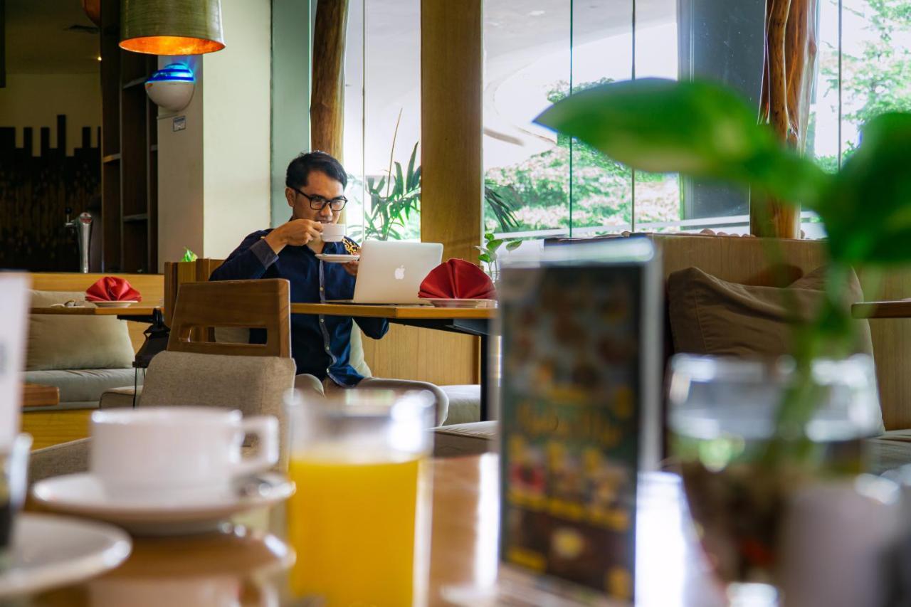 Primebiz Cikarang Hotel Eksteriør billede