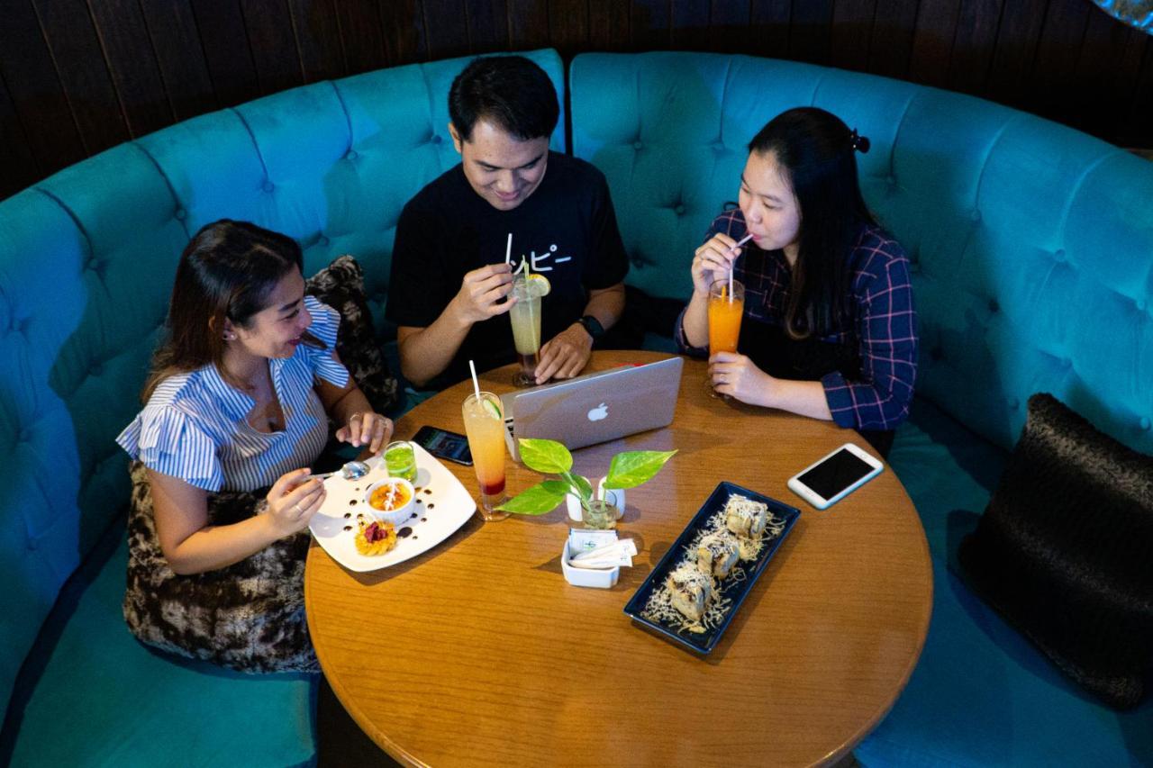 Primebiz Cikarang Hotel Eksteriør billede