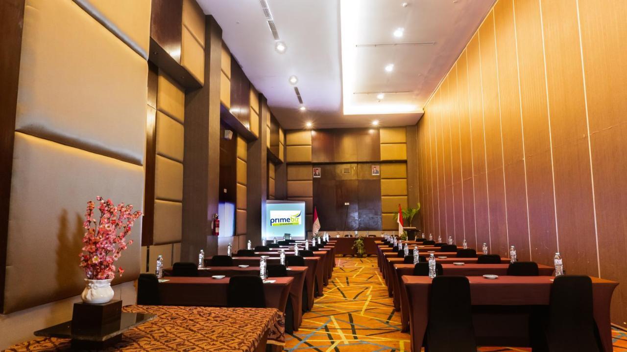 Primebiz Cikarang Hotel Eksteriør billede