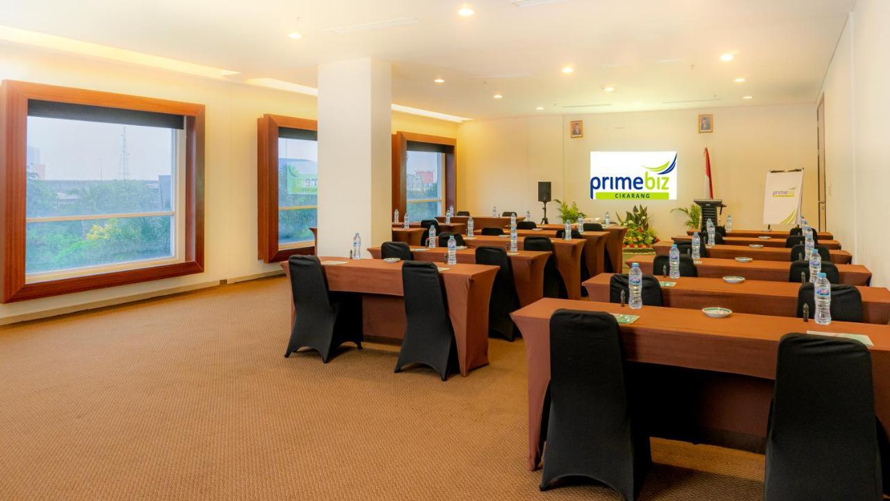 Primebiz Cikarang Hotel Eksteriør billede