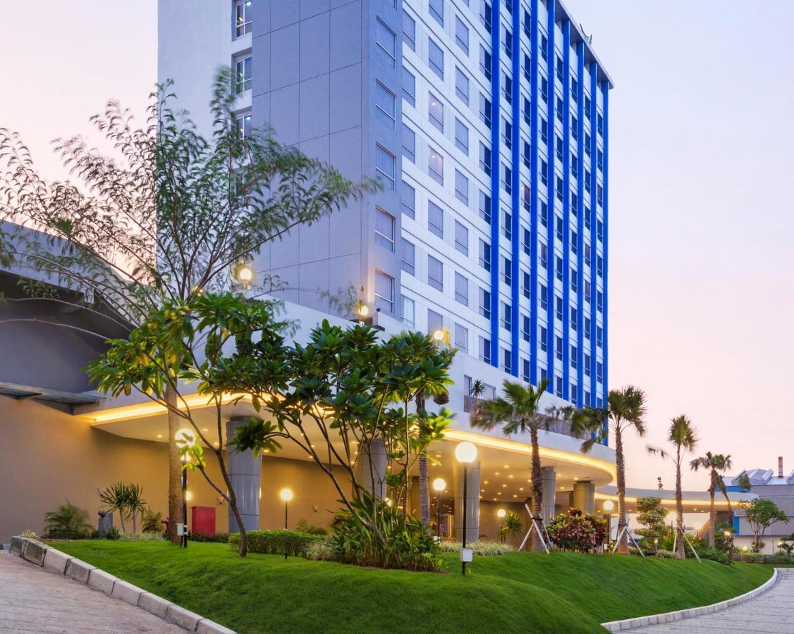 Primebiz Cikarang Hotel Eksteriør billede