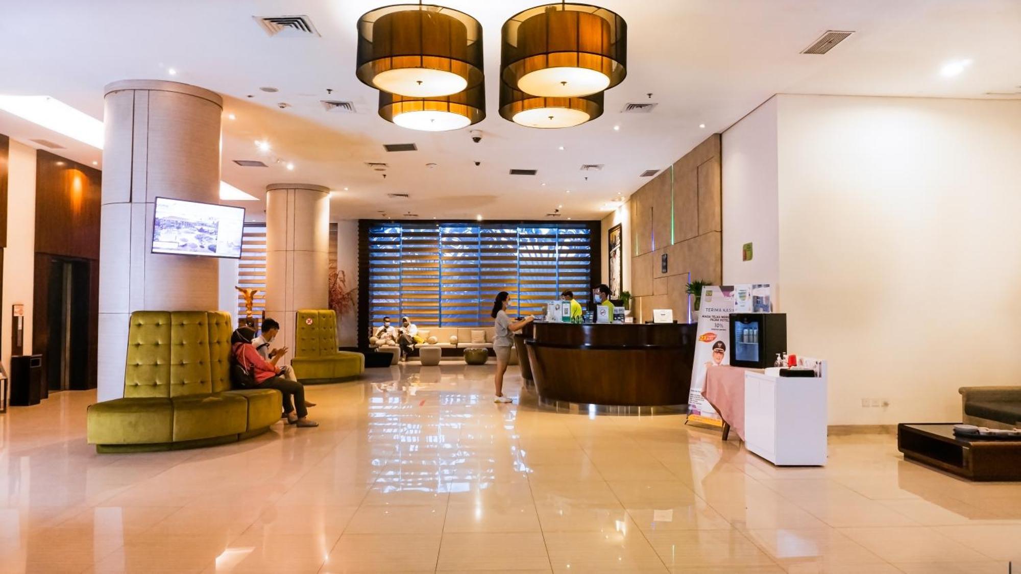 Primebiz Cikarang Hotel Eksteriør billede