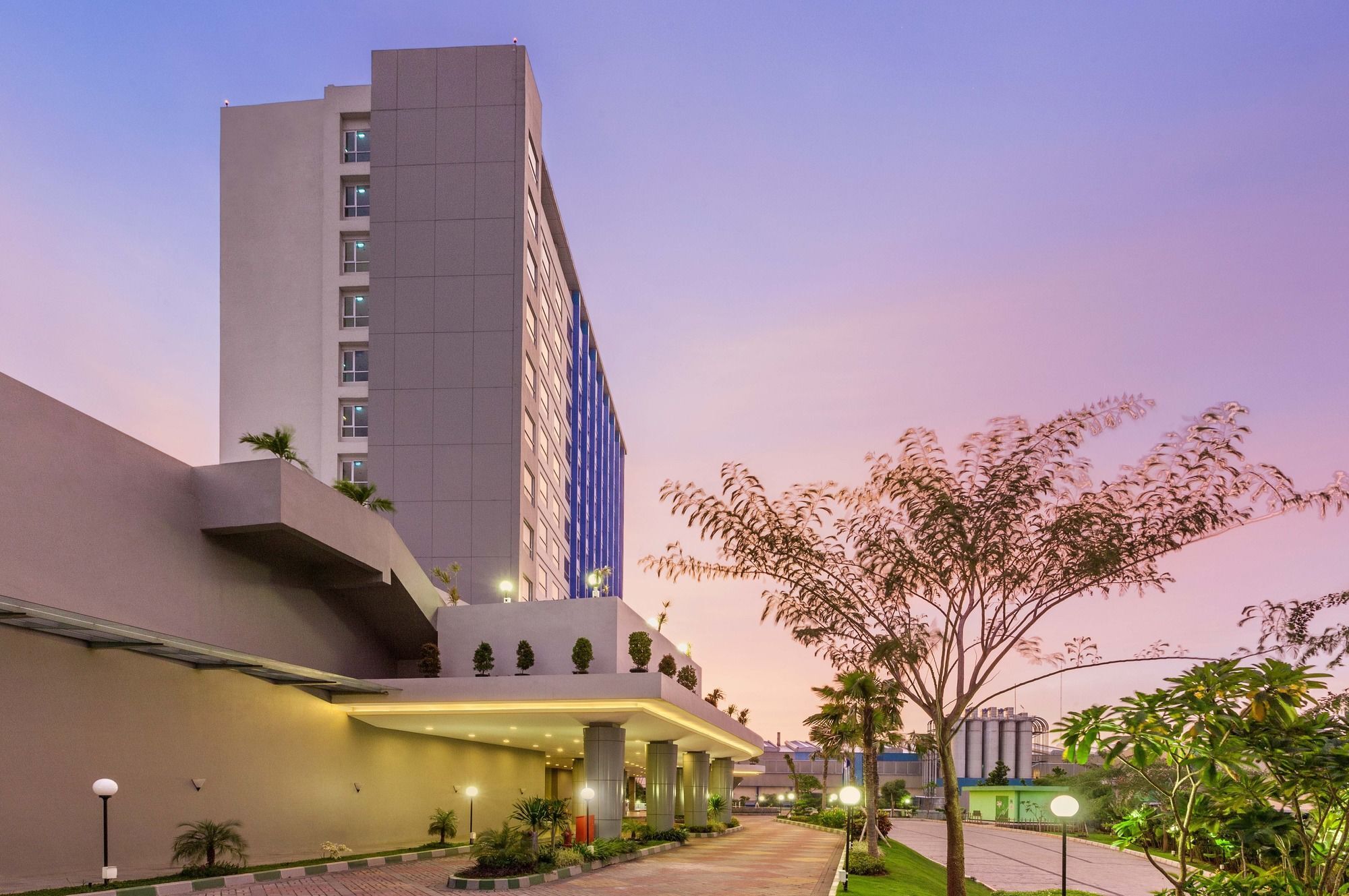 Primebiz Cikarang Hotel Eksteriør billede